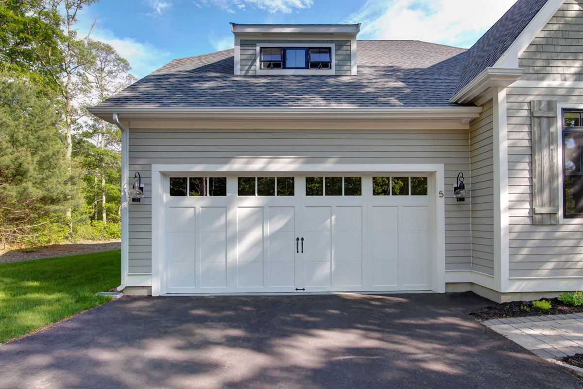 Top Garage Door Styles to Upgrade Your Home’s Curb Appeal